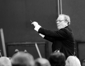 Charles Mackerras, 1989