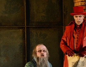 Gounods "Faust", Szenenbild aus dem Jahr 2014