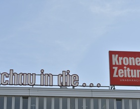 Das Gebäude der "Kronen Zeitung" in der Muthgasse in Wien-Heiligenstadt