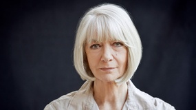 Porträt von Erika Pluhar.
