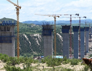 AP/CNSPHOTO Brückenbau in China