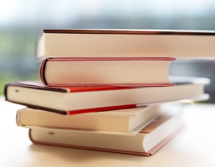 Bücherstapel, Ex Libris, Kontext