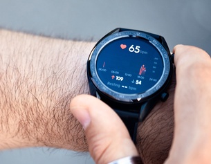 Smartwatch mit Gesundheitsdaten