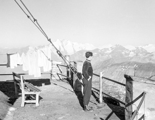 Zittelhaus mit dem Observatorium Hoher Sonnblick. Salzburg. 31. August 1949