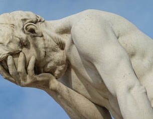 PICTUREDESK.COM/VIENNASLIDE Paris, Statue von Kain (Kain und Abel) von Vidal Henri im Jardin des Tuileries