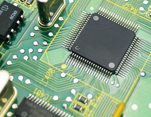 Mikrochip auf einer Platine