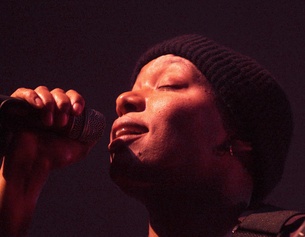 AFP PHOTO VALERY HACHE MESHELL NDEGEOCELLO