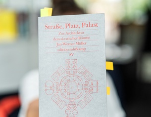 Jan-Werner Müller: "Straße, Platz, Palast. Zur Architektur demokratischer Räume"