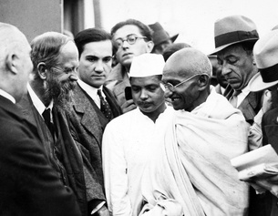 AP/JAMES A. MILLS Mahatma Gandhi, 1931