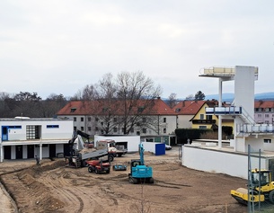 Sprungturm im ehemaligen Ternitzer Freibad