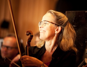 JULIA WESELY Catharina Stenström Langelaar