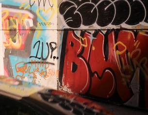 Foto: Graffiti auf einer einer Hauswand
