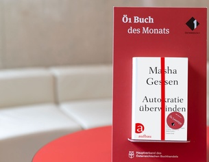 ORF/URSULA HUMMEL-BERGER Das aktuelle Foto des Buch des Monats.