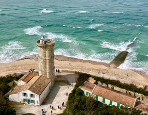Ile de Re, Leuchtturm an der Küste
