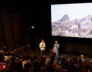 Kino Asyl 2019 - MAX KRATZER Menschen im Kinosaal