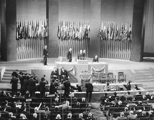 Unterzeichnung der Charta der Vereinten Nationen, 26. Juni 1945