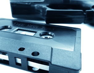 ORF Musikkassette und Pistole