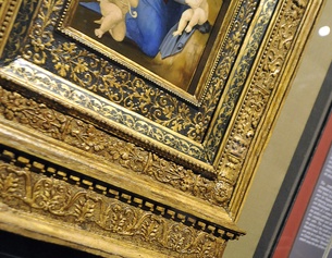 AFP/ATTILA KISBENEDEK Goldrahmen eines Gemäldes in den Uffizien