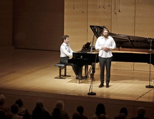 Konstantin Krimmel, Ammiel Bushakevitz