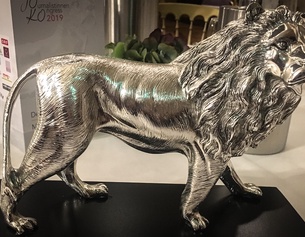 ORF Statue eines Löwen