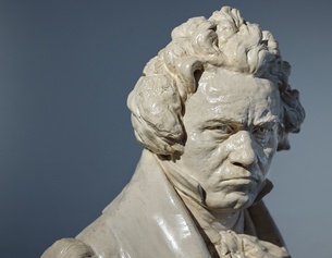 WIEN MUSEUM/ORF/JOSEPH SCHIMMER Büste Ludwig van Beethovens