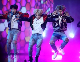 BTS, 2017