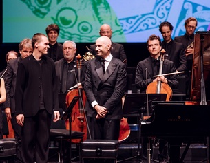 Camerata Salzburg, Dirigent: Antonello Manacorda; Lukas Sternath, Klavier.