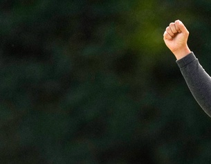 Hochgestreckte Faust