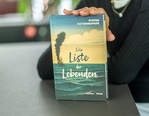 "Die Liste der Lebenden" von Stefan Kutzenberger