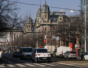 Verkehrssituation in Budapest: Zebrastreifen