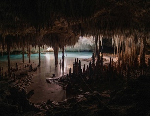 Cenote - Karsthöhle mit Grundwasserzugang auf der Halbinsel Yucatan