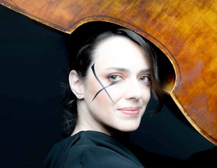 Uxía Martínez Botana (Ausschnitt des Covers)