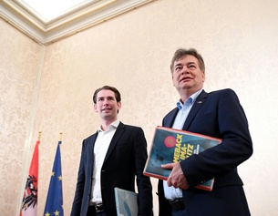 APA/HELMUT FOHRINGER ÖVP-Chef Sebastian Kurz und Bundessprecher der Grünen, Werner Kogler
