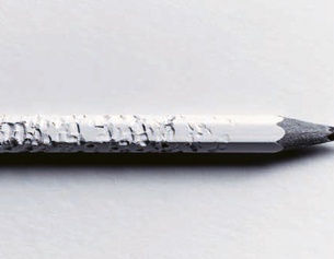 ORF Angeknabberter Bleistift