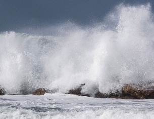 AFP/JACK GUEZ Brandung
