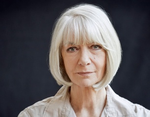 Porträt von Erika Pluhar.