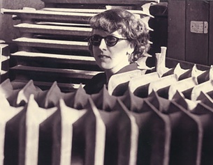WOLFGANG KUDRNOFSKY Hertha Kräftner und Heizkörper