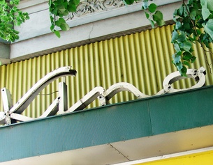 Kino-Schriftzug