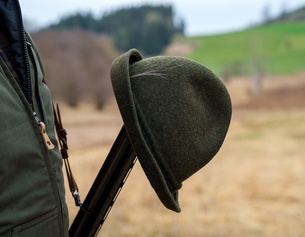 Jäger mit Jägerhut