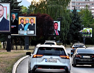 Wahlplakate in Sarajevo, September 2026