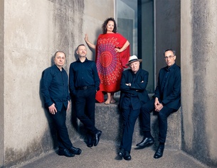 Tini Kainrath & Klezmer Reloaded extended