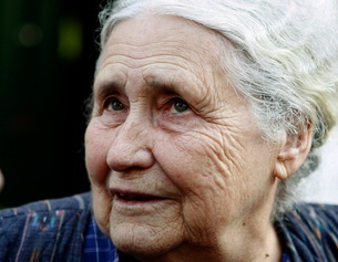 EPA/RICHARD LEWIS Doris Lessing
