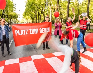 Kollektiv Klaus, Pop-Up: Zebrastreifen am Wiener Ring